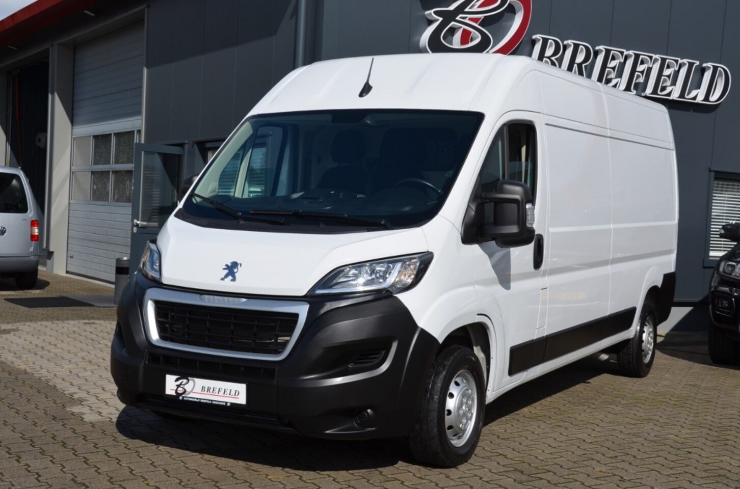 Peugeot Boxer - 2.2 Blue HDI  140PK  3500 L3H2 Airco - AutoWereld.nl