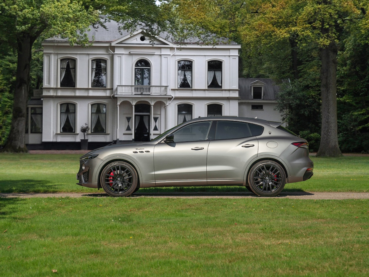 Maserati Levante - 3.0 V6 430pk Modena S Q4 | Pano-dak | Driver Assistance Pack Plus | Harman/Kardon | 1e eig - AutoWereld.nl