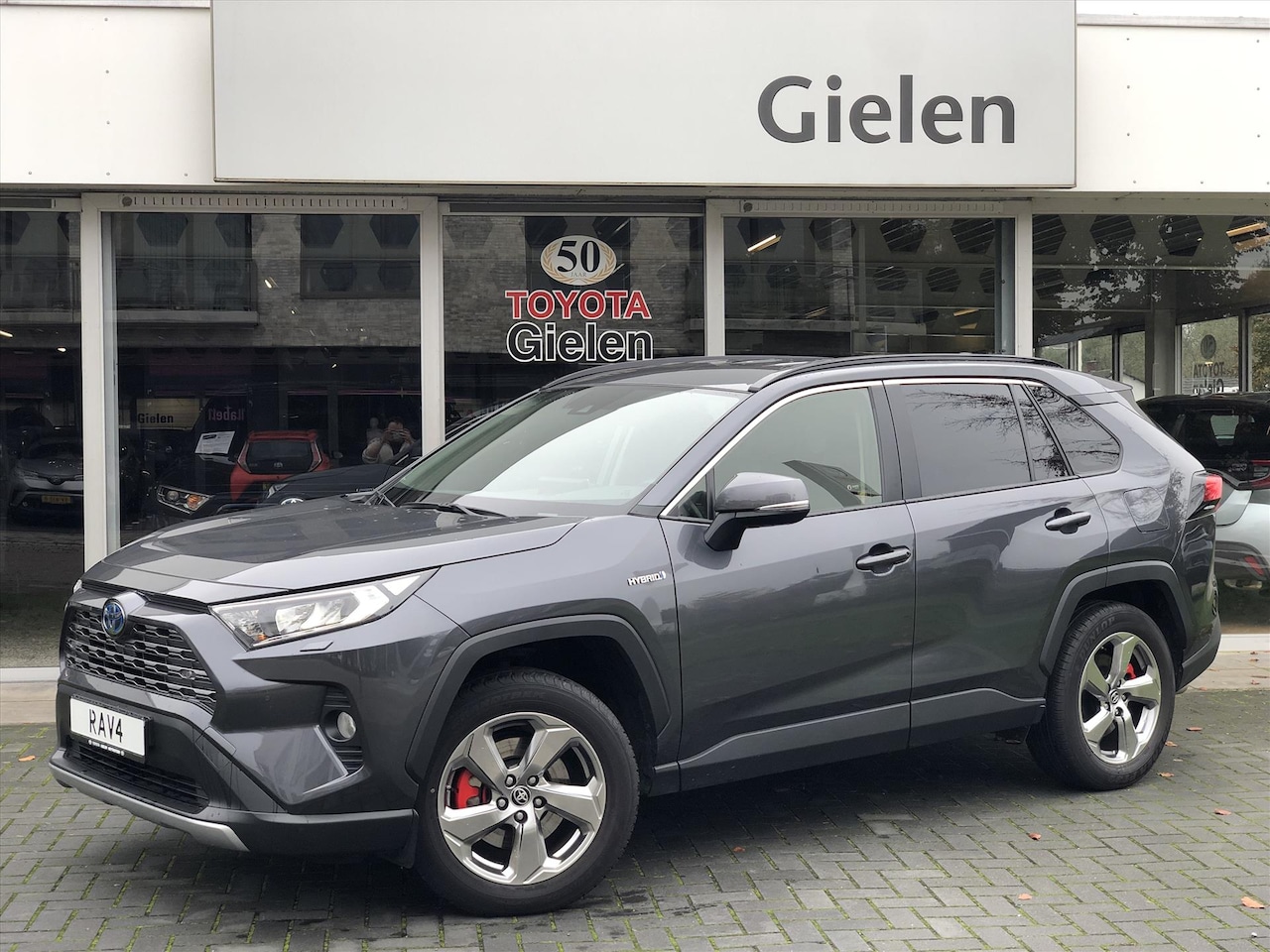 Toyota RAV4 - 2.5 Hybrid Style | Dodehoekherkenning, Stoel + Stuurverwarming, 18 inch, Keyless, Parkeers - AutoWereld.nl