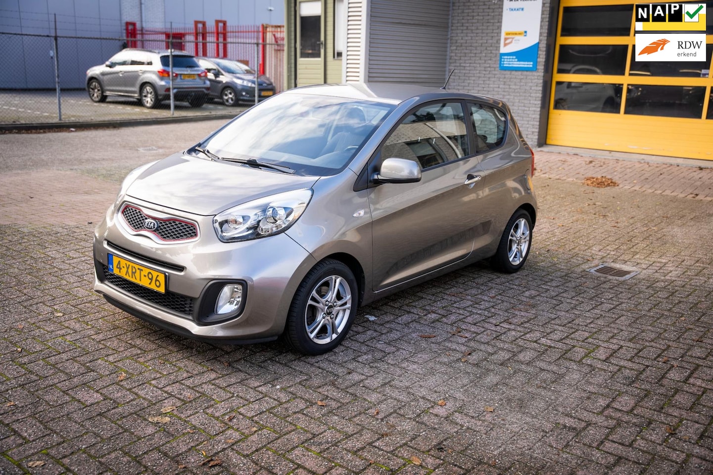 Kia Picanto - 1.0 CVVT BusinessLine 1.0 CVVT BusinessLine - AutoWereld.nl