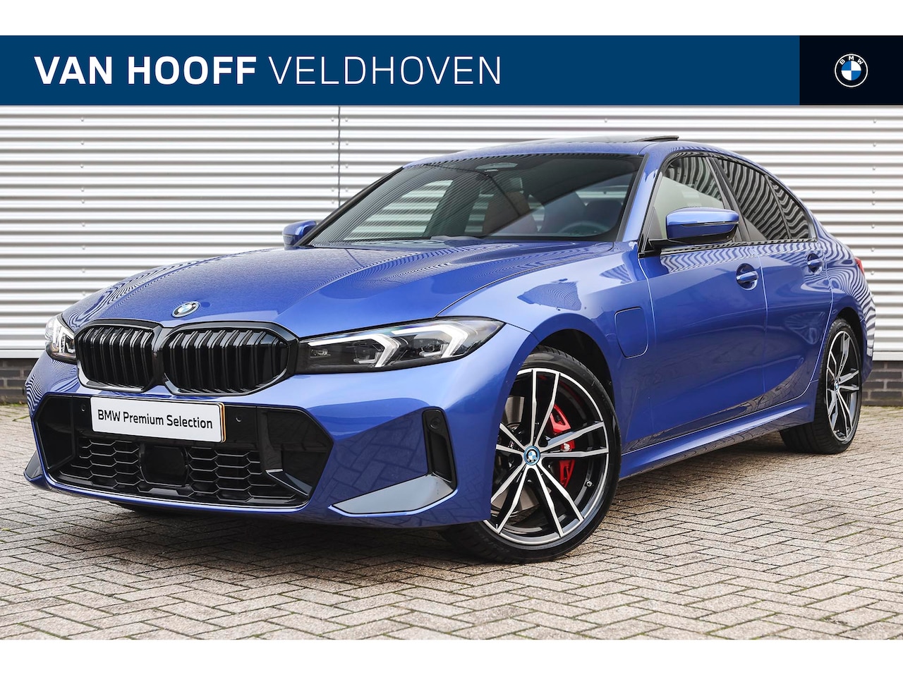 BMW 3-serie - 330e High Executive M Sport Automaat / Schuif-kanteldak / M sportstoelen / Adaptieve LED / - AutoWereld.nl