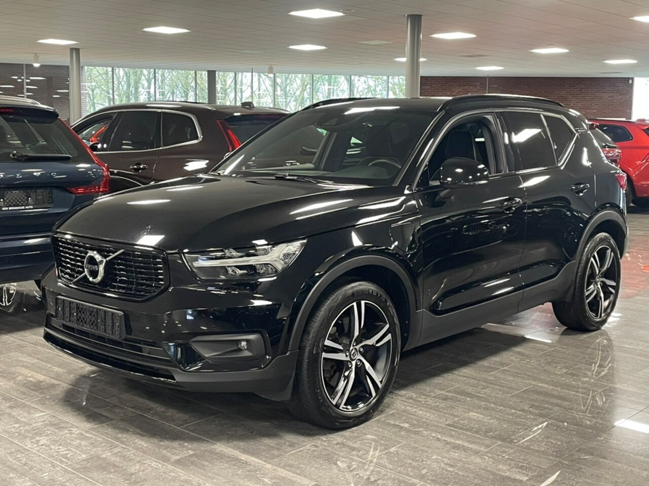 Volvo XC40 - T5 Recharge R-Design | Harman Kardon | Adaptieve Cruise Control | Stoel en Stuurwielverwar - AutoWereld.nl