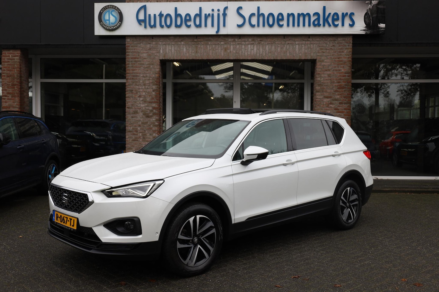 Seat Tarraco - 1.5 TSI URBAN 7p. TREKHAAK CAMERA DAB PANO CARPLAY BEATS 18"LMV NAVI CARPLAY CRUISE 2xPDC - AutoWereld.nl