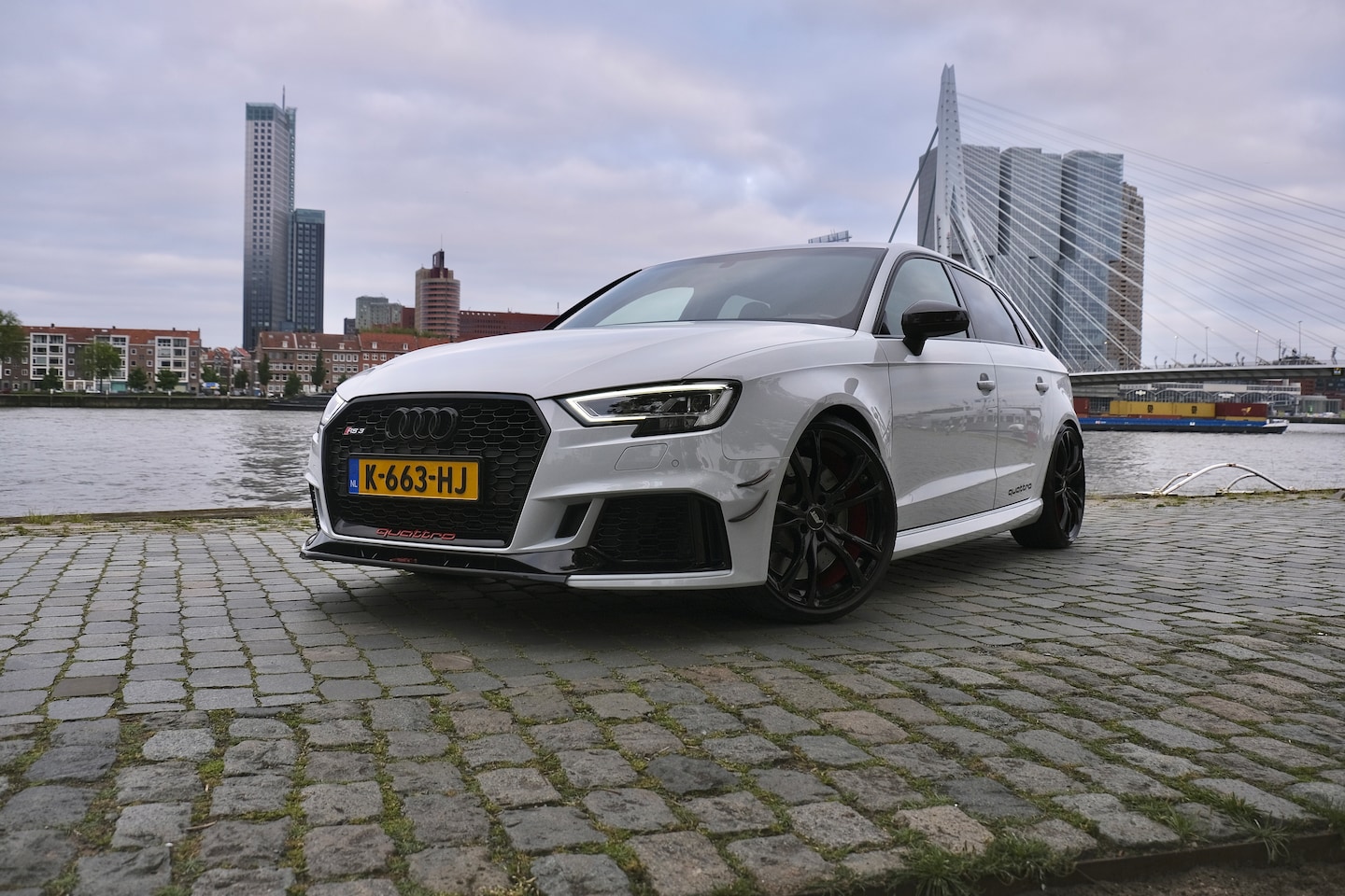 Audi A3 Sportback - 2.5 TFSI RS3 quattro - AutoWereld.nl