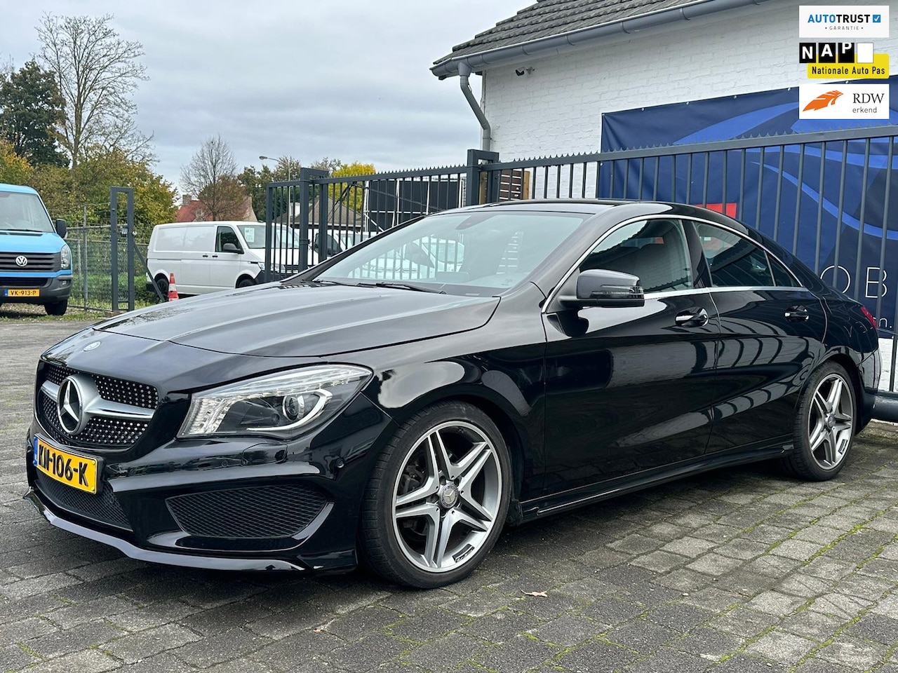 Mercedes-Benz CLA-Klasse - 180 Ambition / AIRCO / CRUISE CONTROL / NAVIGATIE / AMG VELGEN - AutoWereld.nl