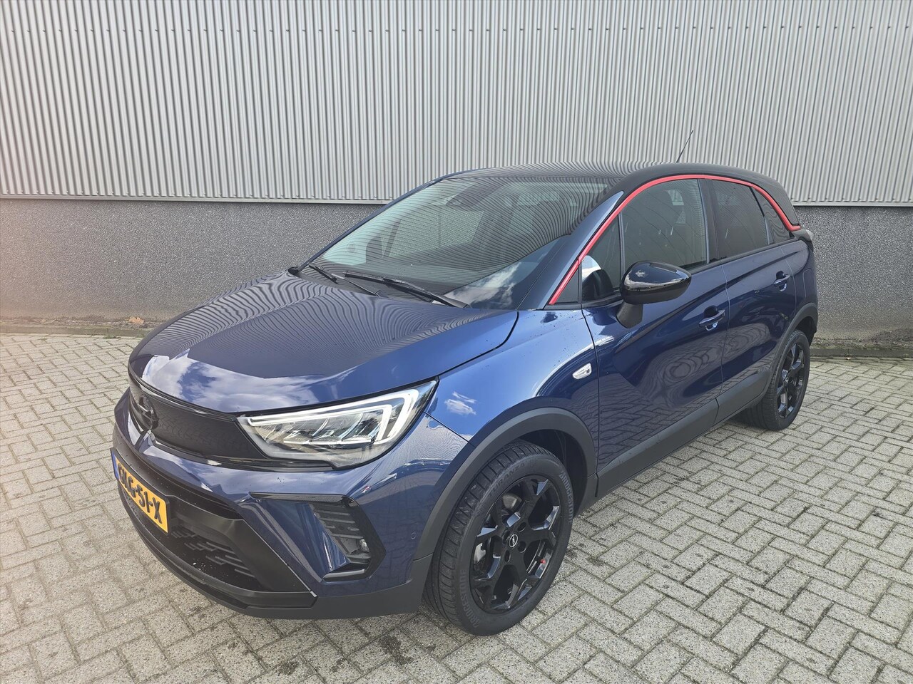 Opel Crossland - 130pk Automaat I GS Line I Two Tone I Navigatie - AutoWereld.nl