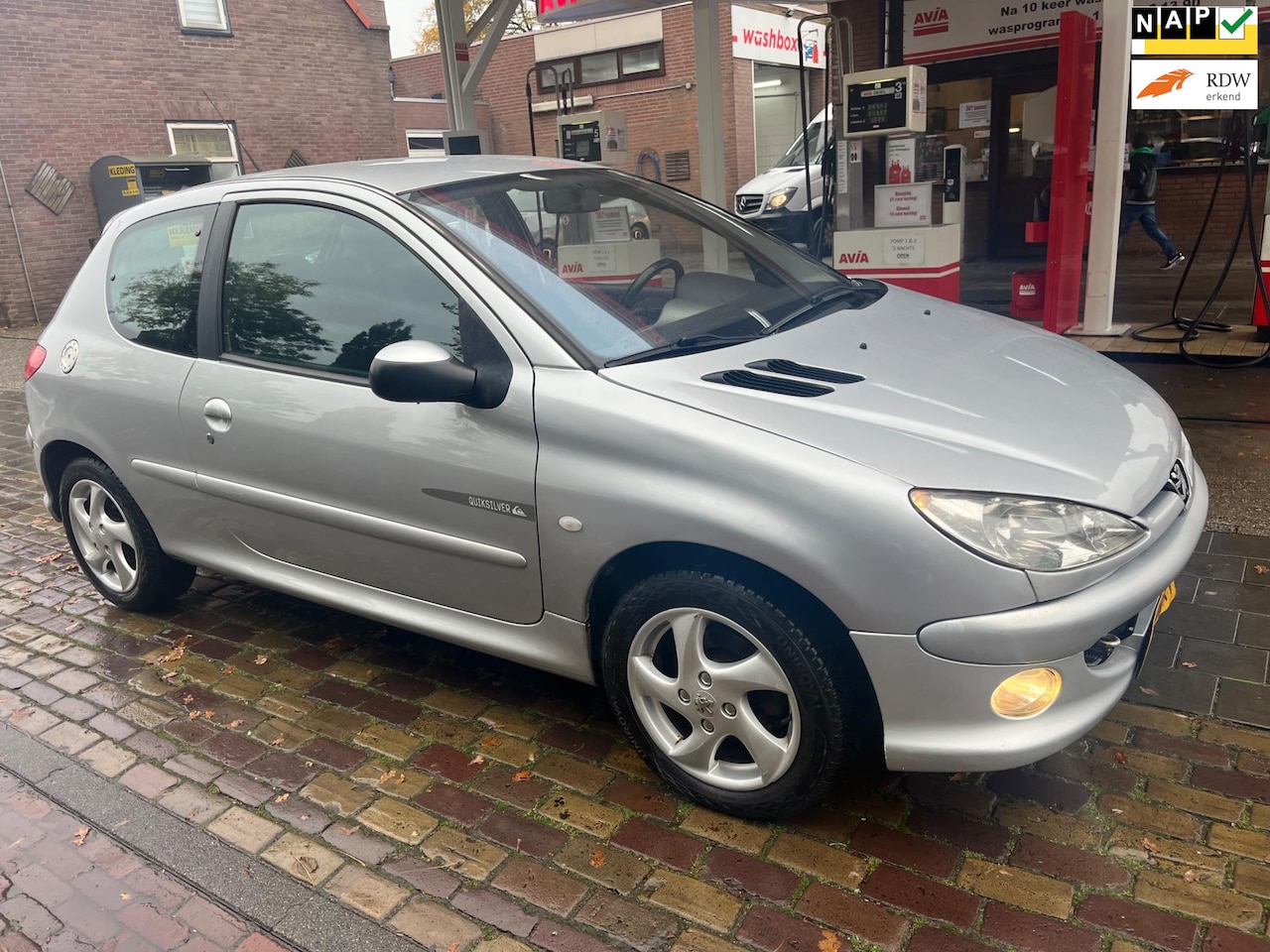 Peugeot 206 - 1.6-16V Quiksilver 1.6-16V Quiksilver - AutoWereld.nl