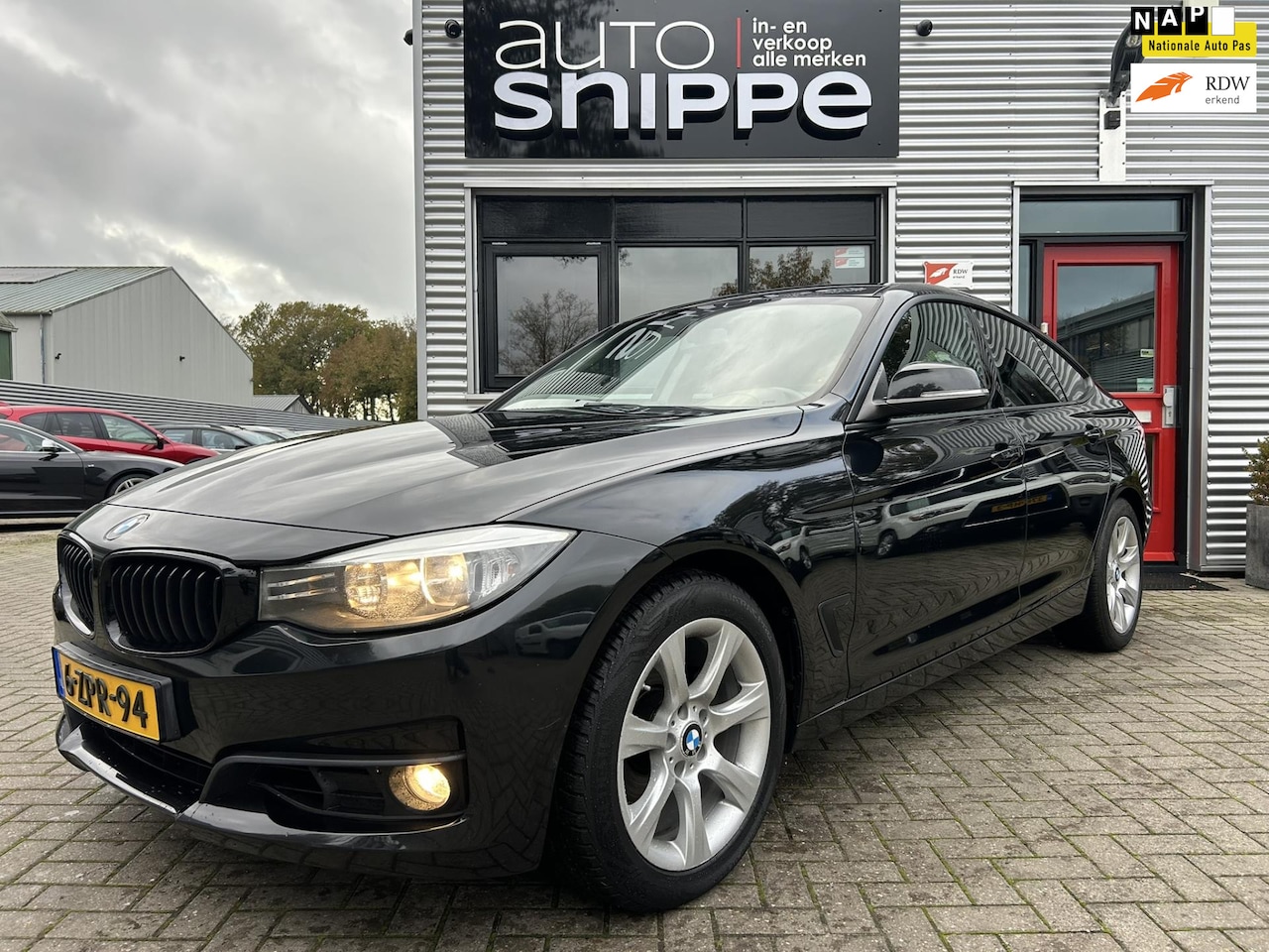 BMW 3-serie Gran Turismo - 320i Business -BLACK LINE-AUTOMAAT-CLIMA-SPORTSTOELEN-GROOT NAVI-BLUETOOTH-PDC V+A-ELEK. A - AutoWereld.nl