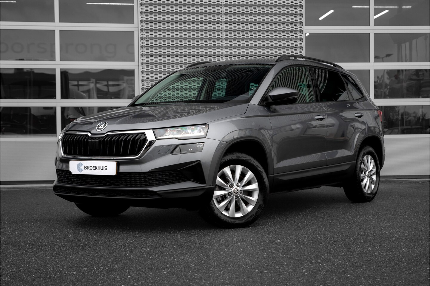 Skoda Karoq - Business Edition 1.5 / 150 pk TSI 7 versn. DSG | Carplay | Stoel & Stuurverwarming | Cruis - AutoWereld.nl