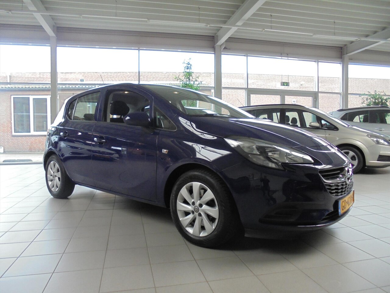 Opel Corsa - 1.0 Turbo 90pk 5d Business+||Airco||Cruise||Trekhaak|| - AutoWereld.nl