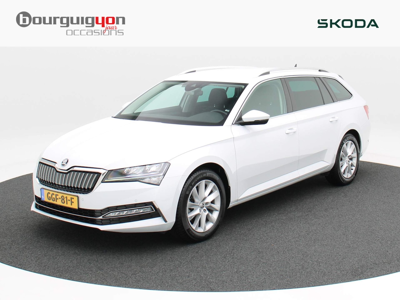 Skoda Superb Combi - 1.4 TSi 218 Pk DSG iV Business Edition Plus | Navi | Adapt. Cruise | Privacy Glass | 17 In - AutoWereld.nl