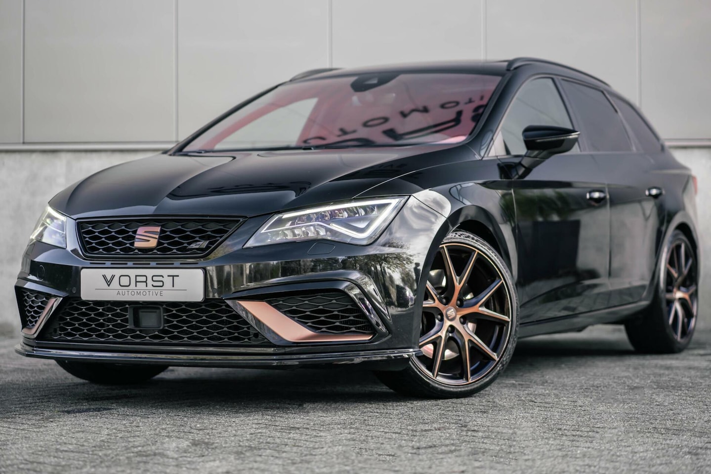 Seat Leon ST - 2.0 TSI 4DRIVE CUPRA Ultimate Edition 2.0 TSI 4DRIVE CUPRA Ultimate Edition - AutoWereld.nl