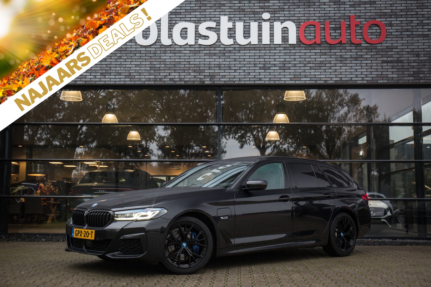 BMW 5-serie Touring - 530e xDrive Business Edition Plus 530e xDrive Business Edition Plus , HUD, Harman/Kardon, Pano dak, Trekhaak, - AutoWereld.nl