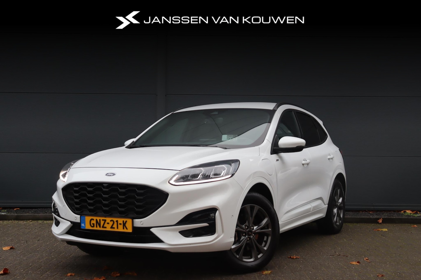 Ford Kuga - 2.5 PHEV ST-Line X /Stoelverwarming / Stuurverwarming / Navigatie / Head-Up / - AutoWereld.nl