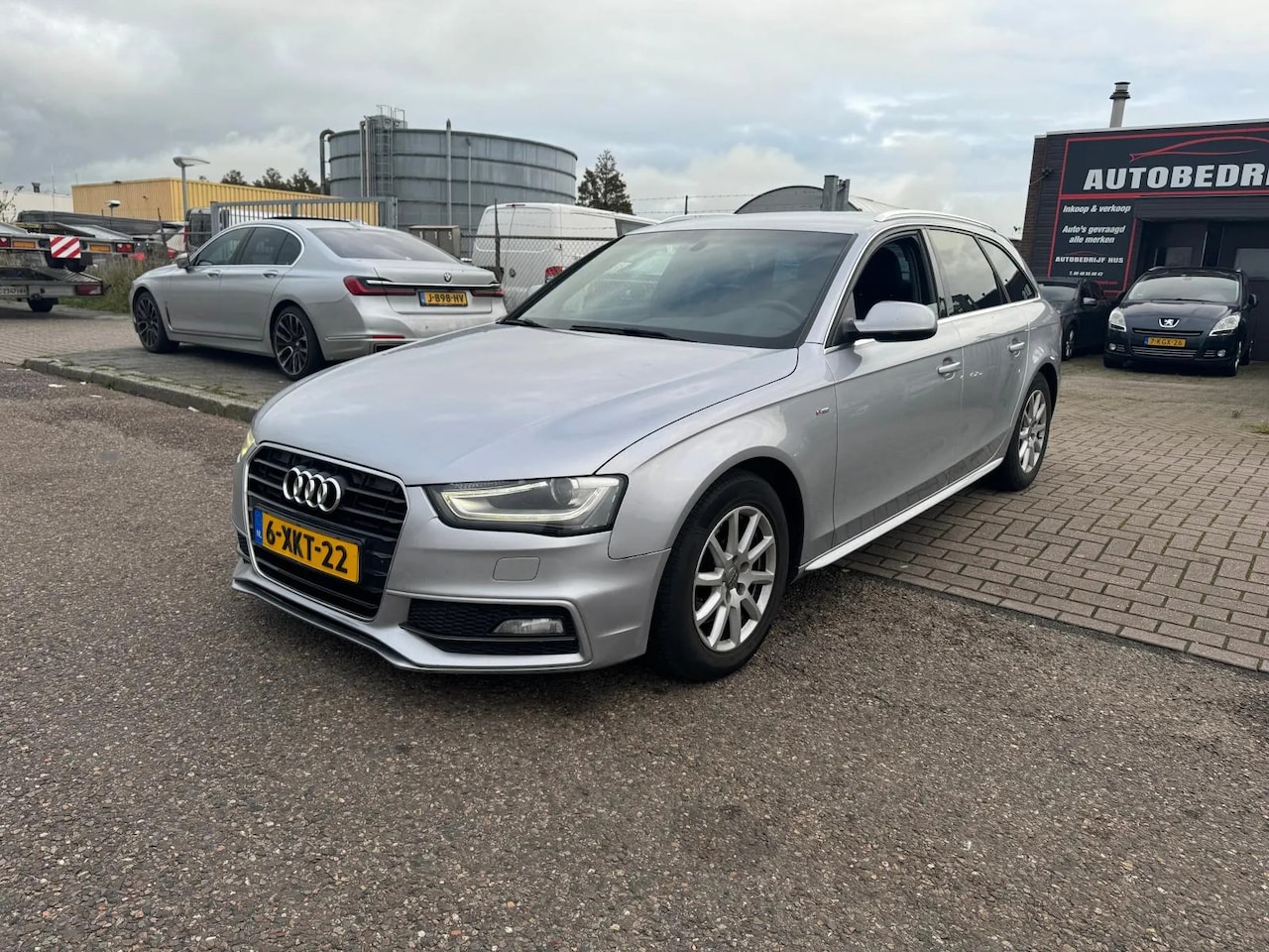 Audi A4 - 2.0 TDI XENON/NAVI/LED/CLIMA - AutoWereld.nl