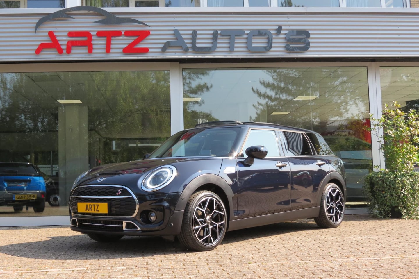 MINI Clubman - 2.0 Cooper S LCI YOURS H&K SOUND l PANORAMADAK l HUD - AutoWereld.nl