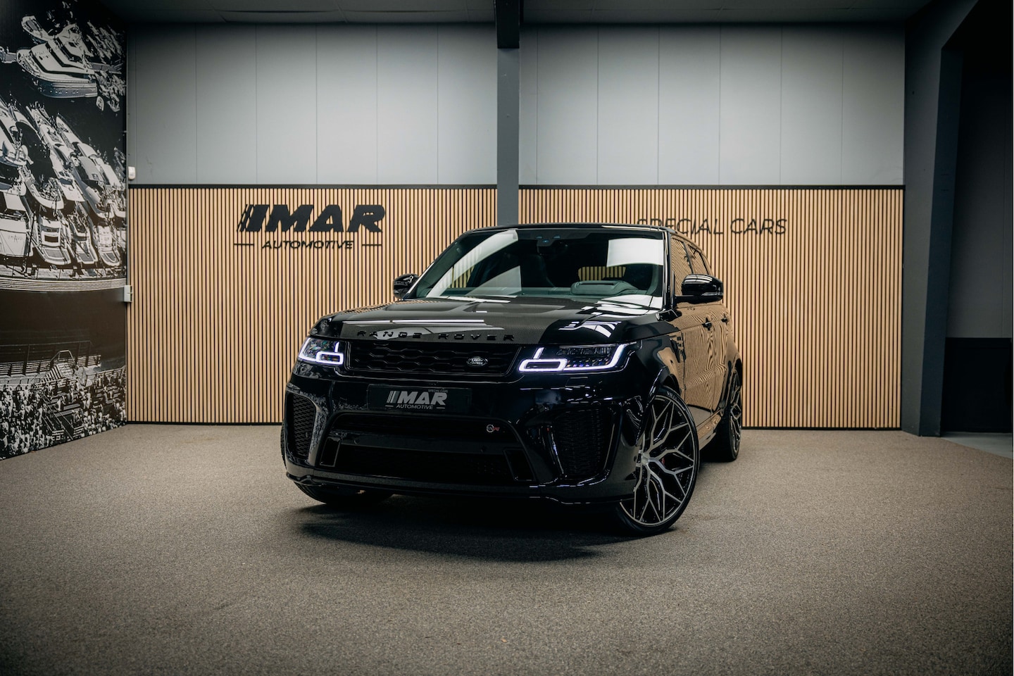 Land Rover Range Rover Sport - P575 SVR laatst geleverde SVR lage km stand 23' Vossen - AutoWereld.nl