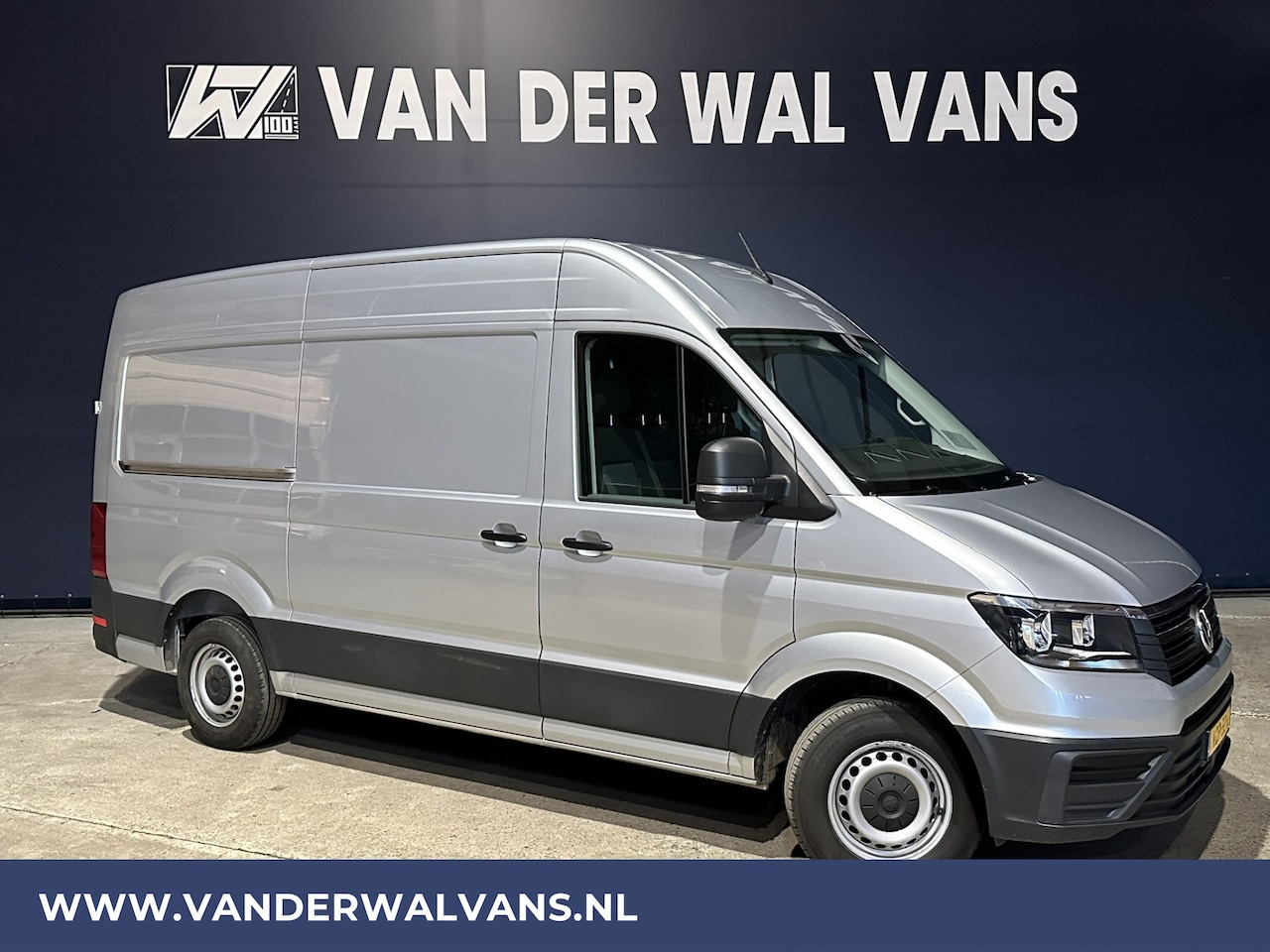 Volkswagen Crafter - 2.0 TDI 140pk L3H3 L2H2 Achterwiel aandrijving Euro6 Airco | Camera | 3000kg Trekhaak | Ap - AutoWereld.nl