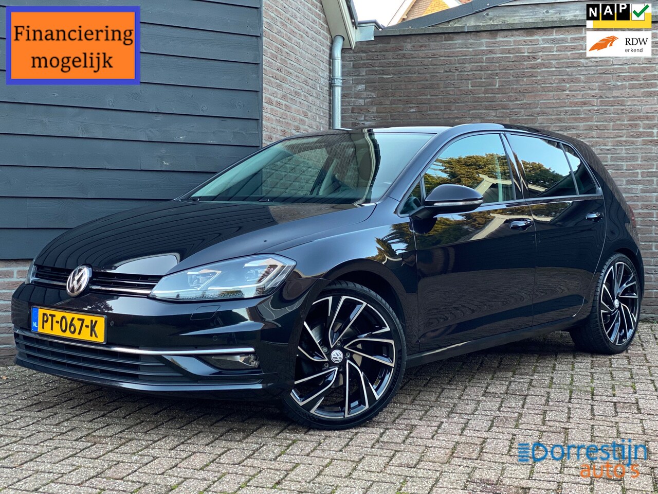 Volkswagen Golf - 1.4 TSI Highline Business R Automaat/19inch/Trekhaak/Virtual/Camera/ACC - AutoWereld.nl