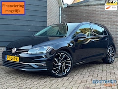 Volkswagen Golf - 1.4 TSI Highline Business R Automaat/19inch/Trekhaak/Virtual/Camera/ACC