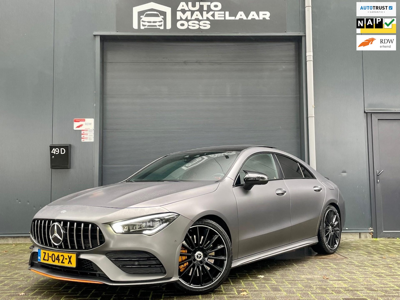 Mercedes-Benz CLA-Klasse - 220 Premium Plus AMG PANO CLIMA CRUISE SFEER CAMERA MEMORYSEATS LANEASSIST DEALERONDERHOUD - AutoWereld.nl