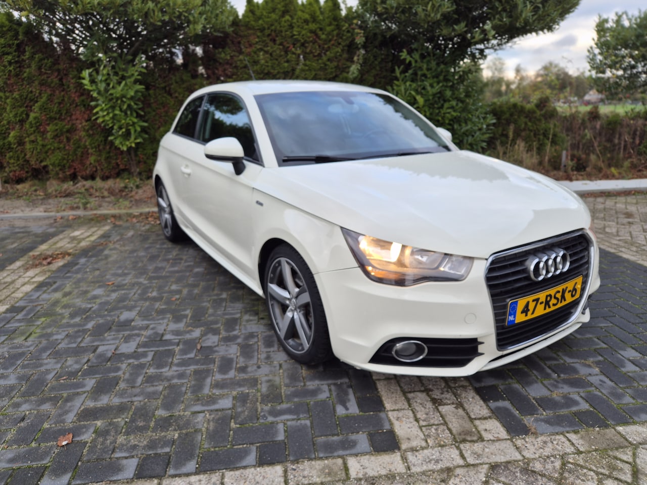 Audi A1 - 1.6 TDI Attraction S-line - AutoWereld.nl