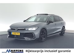 Volkswagen Passat Variant - 1.5 eTSI 150pk DSG R-Line Business Black Style Trekhaak Camera Panoramadak Massage Stoelve