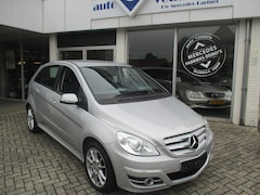 Mercedes-Benz B-klasse - B 200 CVT HOGE INSTAP / SLECHTS 91377 KM