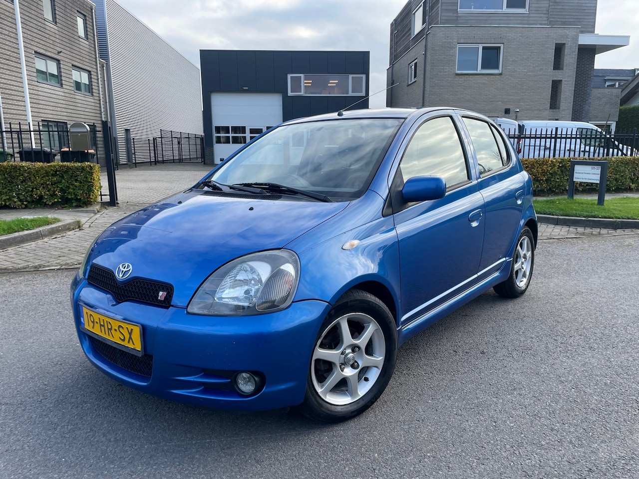 Toyota Yaris - 1.5-16V VVT-i T-Sport 1e eigenaar - AutoWereld.nl