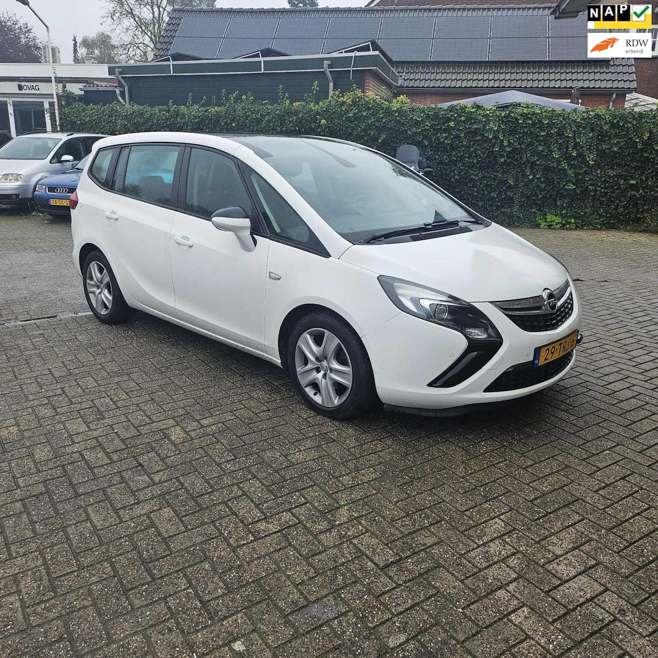 Opel Zafira Tourer - 1.4 Edition-Panoramadak-Navigatie-NAP! - AutoWereld.nl