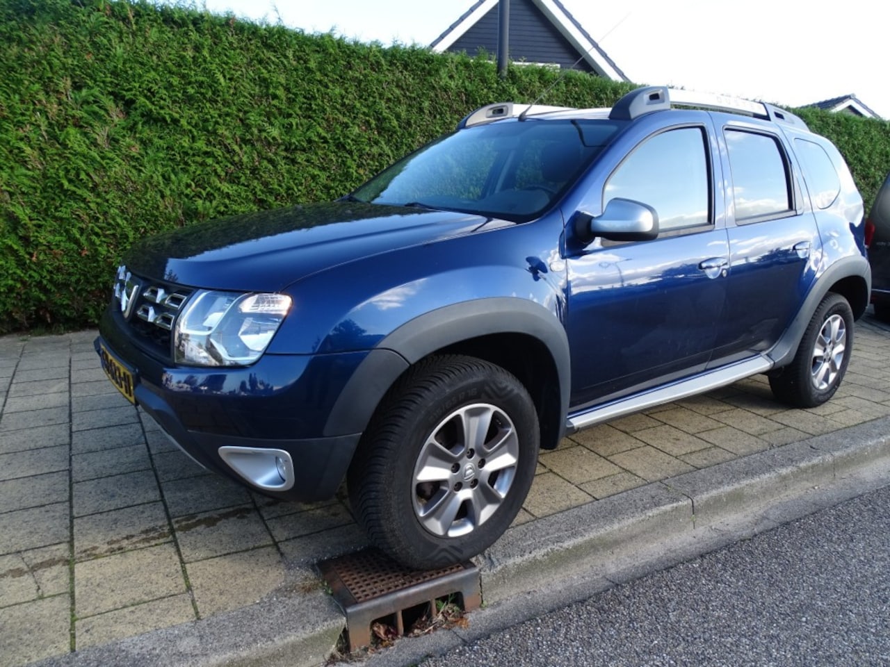 Dacia Duster - 1.2 TCE 4X2 10TH ANN-88085 Km-Trkh-Navi-Airco-Cruise - AutoWereld.nl