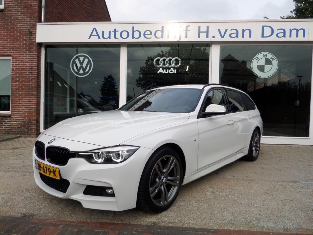 BMW 3-serie Touring - 330i M Sport Edition 330i Touring M Sport Edition - AutoWereld.nl