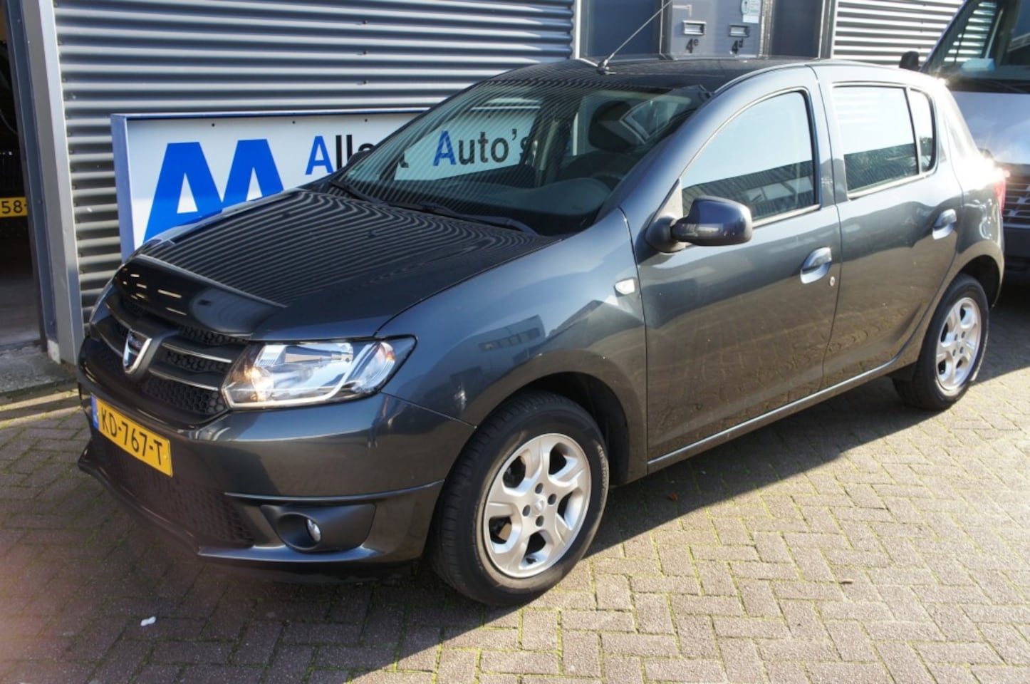 Dacia Sandero - 0,9 TCe 90pk Laureate - AutoWereld.nl