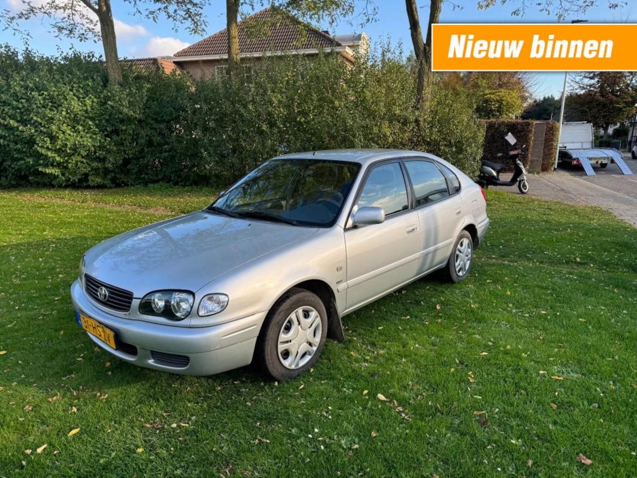 Toyota Corolla - 1.6 HB - airco - trekhaak - nette staat - AutoWereld.nl