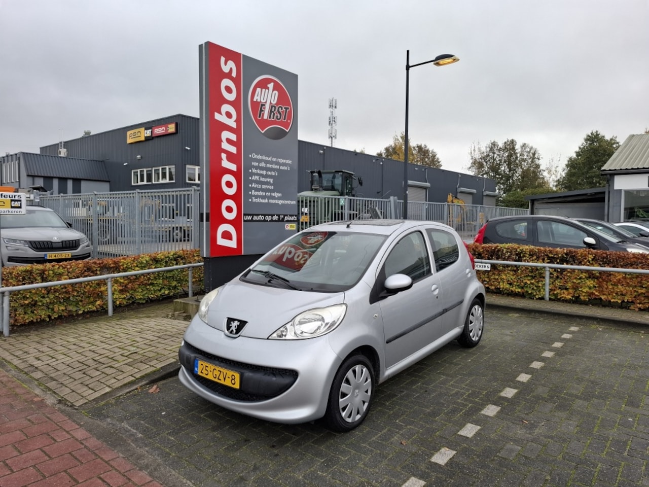 Peugeot 107 - 1.0-12V XS 1.0-12V XS - AutoWereld.nl