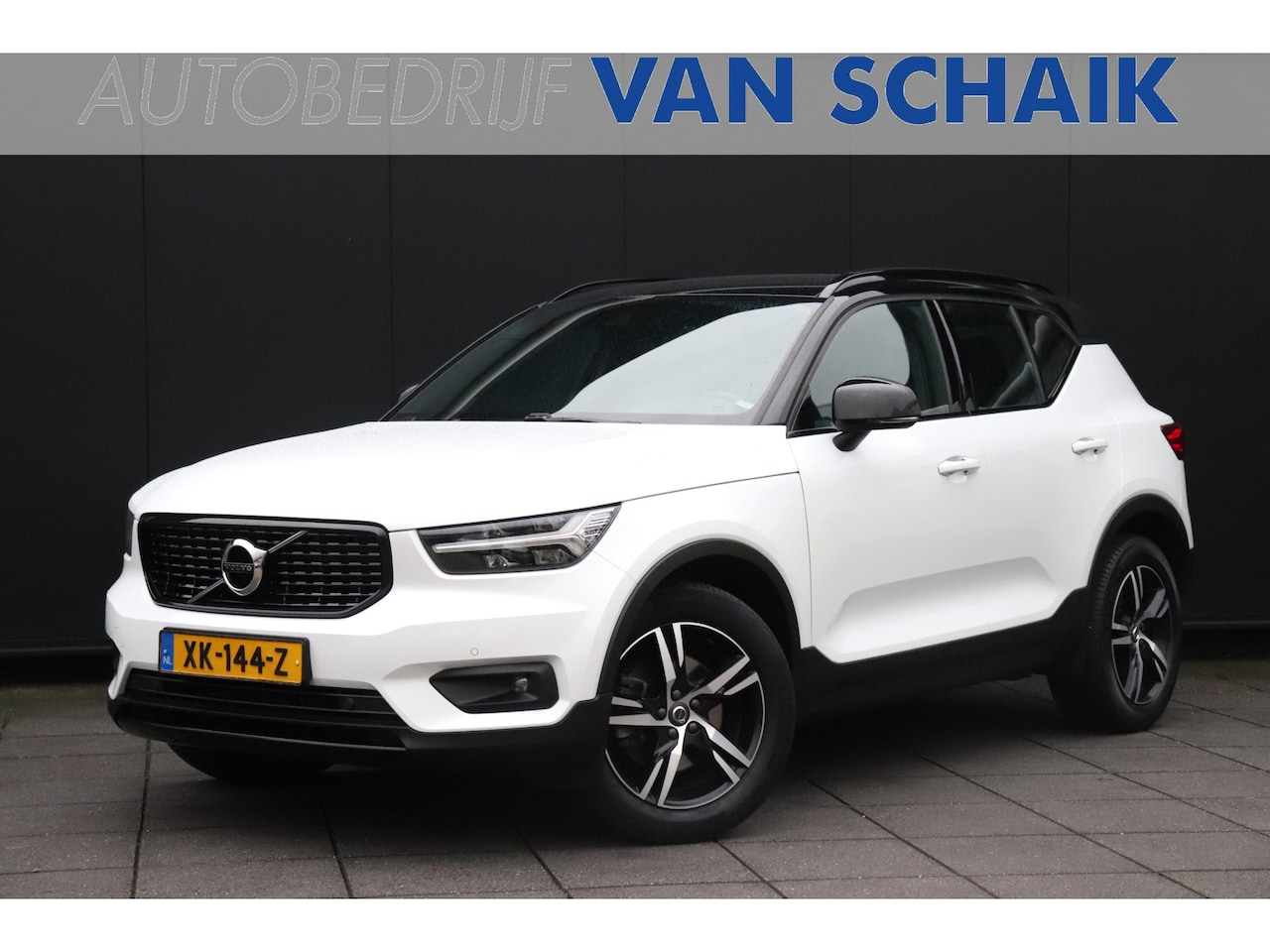 Volvo XC40 - 2.0 T5 AWD R-Design 248 PK | LEDER | NAVI | LED | TREKHAAK | ADAP. CRUISE | CAMERA - AutoWereld.nl