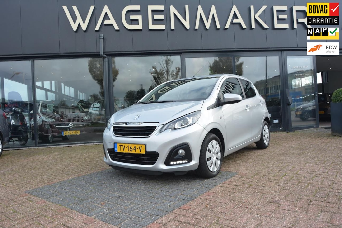 Peugeot 108 - 1.0 e-VTi Active Airco|NAVIGATIE|Camera|GoedOH - AutoWereld.nl