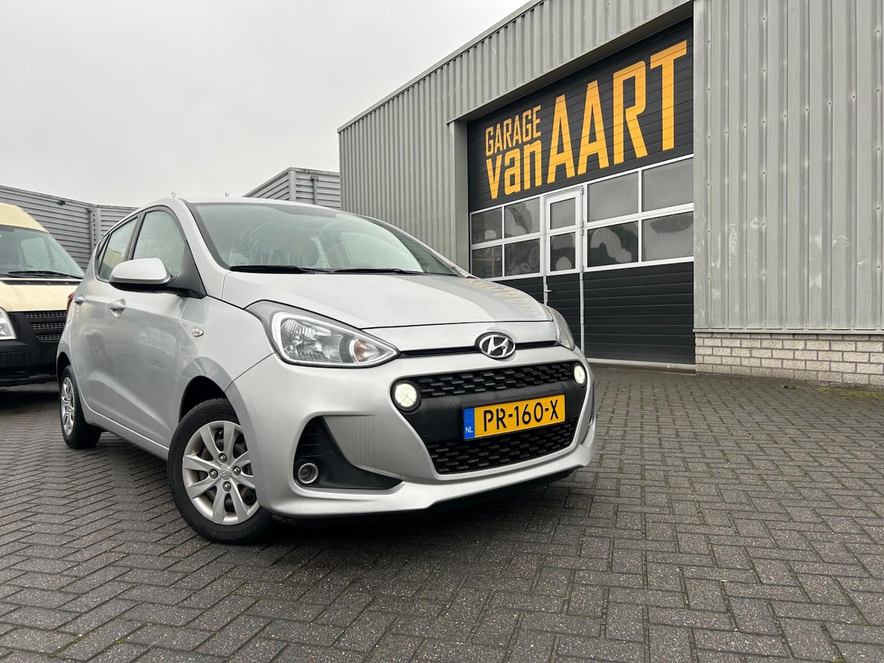 Hyundai i10 - 1.0i Comfort | SCHERM | NAVI | AIRCO | USB | - AutoWereld.nl