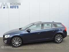 Volvo V60 - 2.4 D6 AWD PHEV Summum 2014 Schuifdak Camera Standkachel 18" LMV Trekhaak