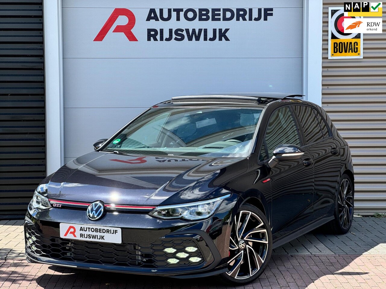 Volkswagen Golf - 2.0 TSI GTI Pano/HUD/Matrix/Blindspot/H&K - AutoWereld.nl