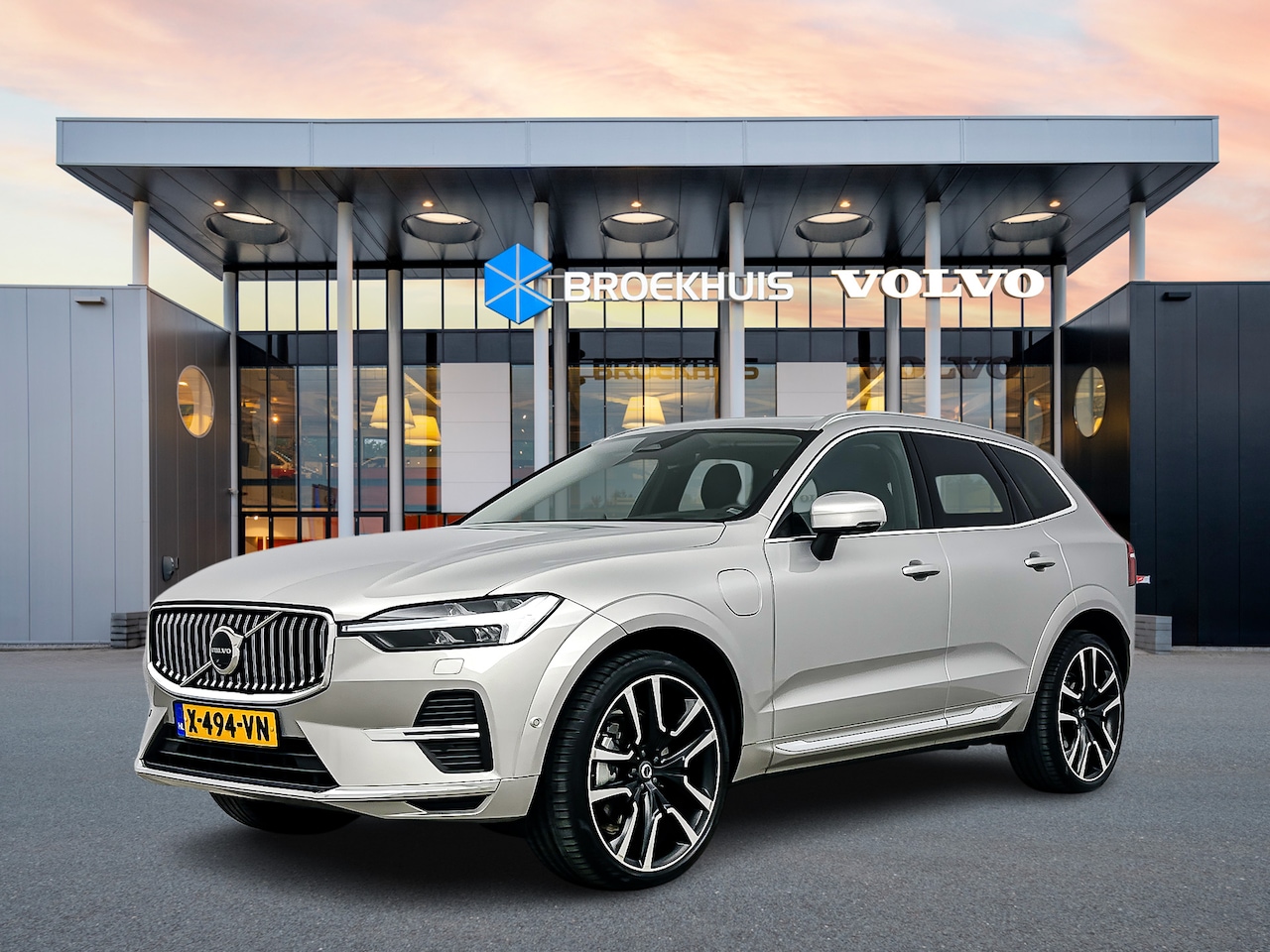 Volvo XC60 - T8 AWD Ultimate Bright | 22" | Luchtvering | Bowers & Wilkins | 360 Camera | Trekhaak inkl - AutoWereld.nl