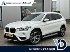 BMW X1 - sDrive20i Centennial Executive | M-Sportstuur/Elektr.Stoelverst./Pano-dak/Trekhaak