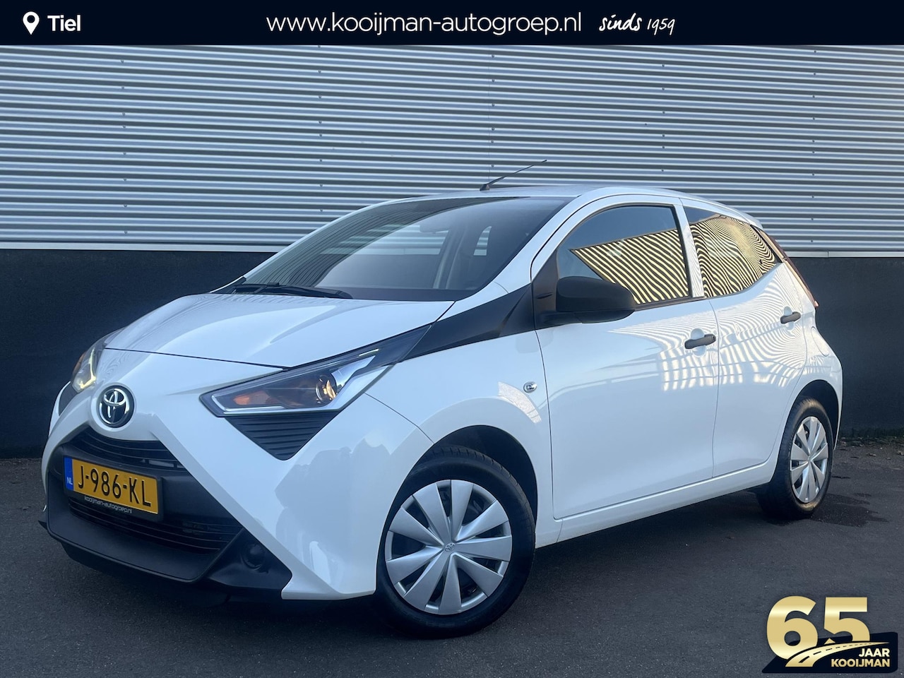 Toyota Aygo - 1.0 VVT-i x-fun Airco, Bluetooth, 5-deurs, Nieuw geleverd, Dealeronderhouden, 1e eigenaar, - AutoWereld.nl