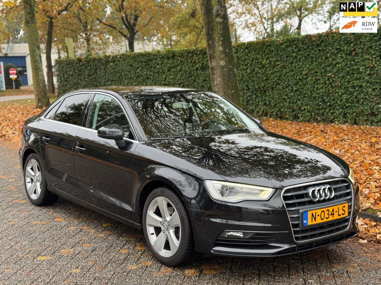 Audi A3 Limousine - 1.4 TFSI CoD Ambition Pro Line S Navi | Cruise | Drive-Select - AutoWereld.nl