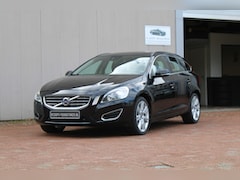 Volvo V60 - 3.0 T6 AWD Summum AUTOMAAT incl. 21% BTW