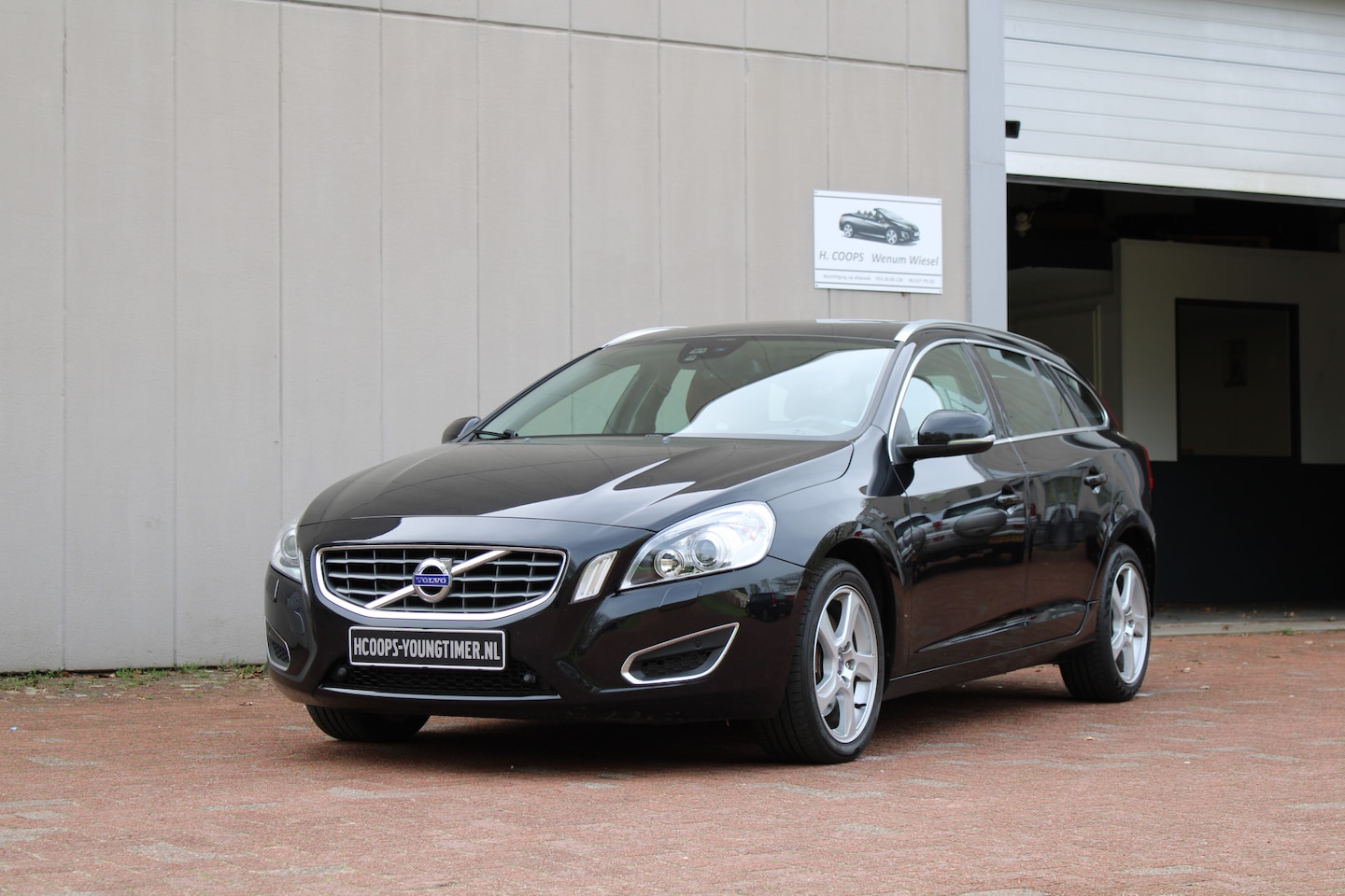 Volvo V60 - Summum 2.0T AUTOMAAT incl. 21% BTW - AutoWereld.nl