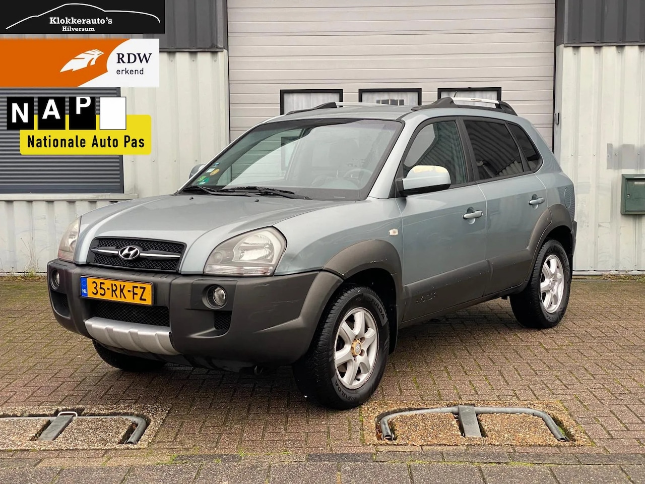 Hyundai Tucson - 2.0i Dynamic Airco | Cruise | APK 07-2025 - AutoWereld.nl