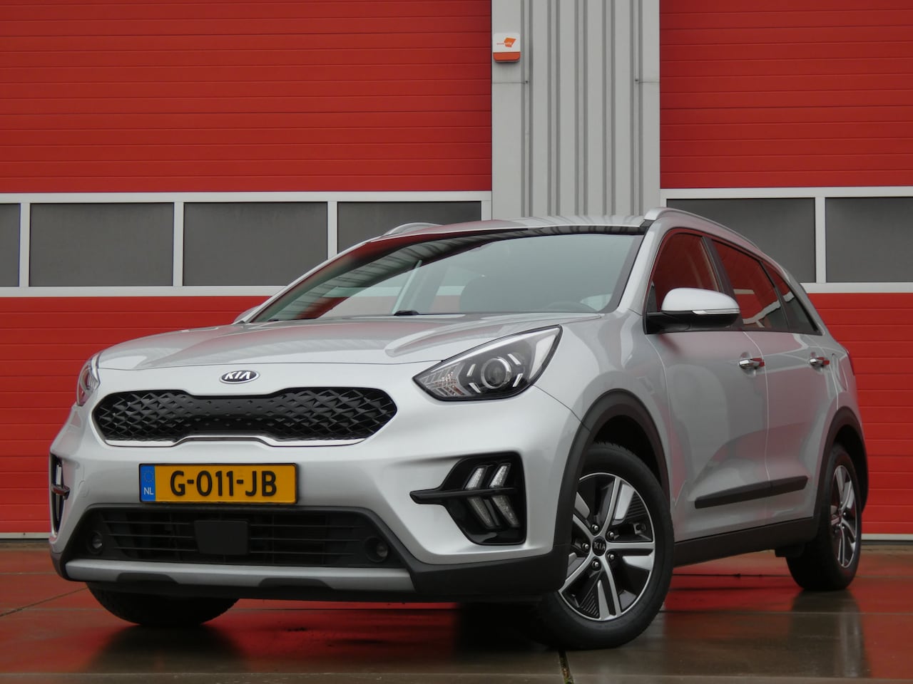 Kia Niro - 1.6 GDi Hybrid DynamicLine/ lage km/ zeer mooi! - AutoWereld.nl