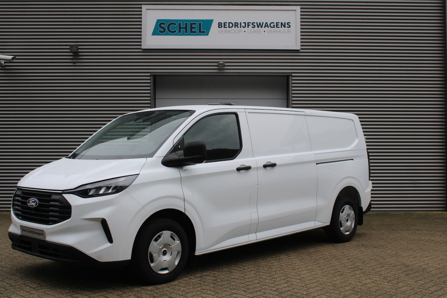 Ford Transit Custom - 320 2.0 TDCI L2H1 Trend 170pk - 2x Schuifdeur - Carplay - Android - LED koplampen - Stoelv - AutoWereld.nl