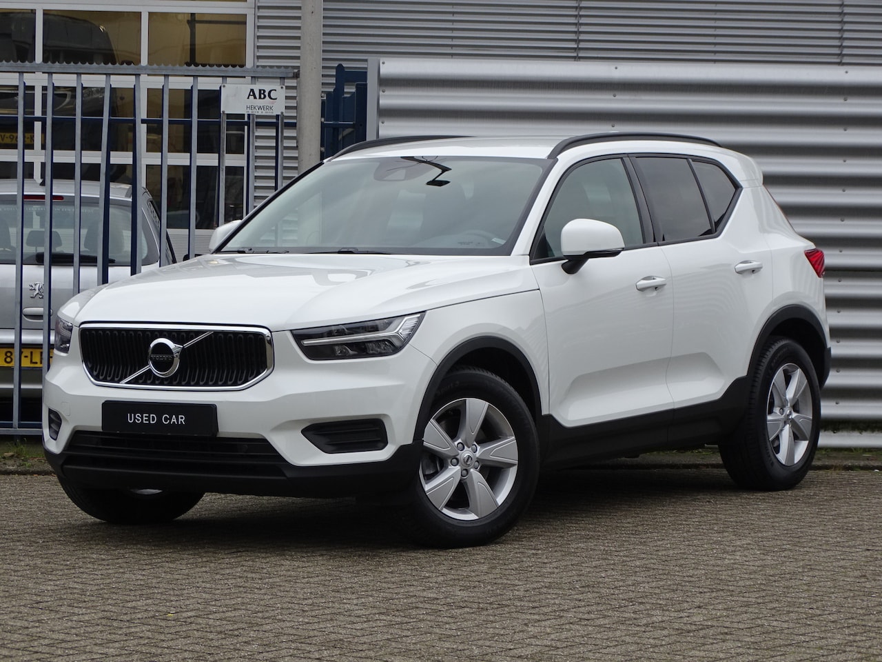 Volvo XC40 - T4 Momentum 190PK | Automaat | Navigatie - AutoWereld.nl